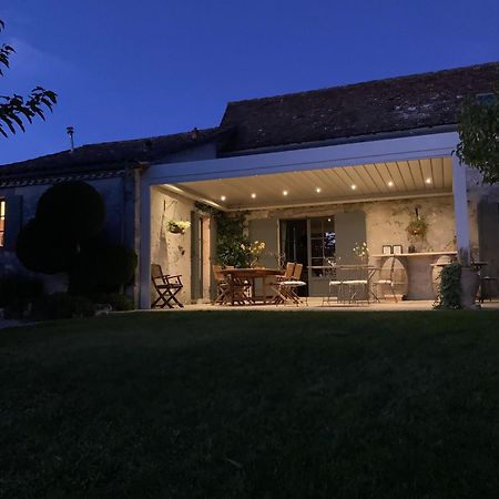 La Ferme Buissonniere Bed & Breakfast Bardou Exterior photo