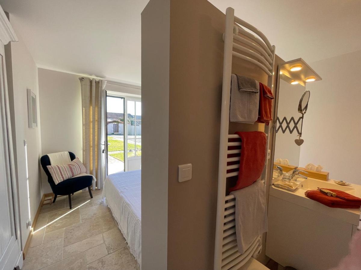 La Ferme Buissonniere Bed & Breakfast Bardou Exterior photo