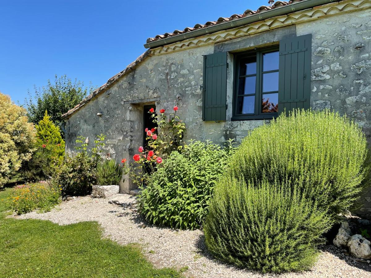 La Ferme Buissonniere Bed & Breakfast Bardou Exterior photo